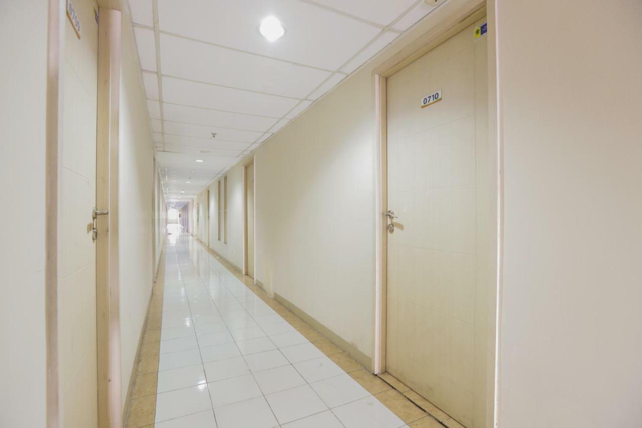 Oyo 909 Lauv Grand Centerpoint Tower B Hotel 2*