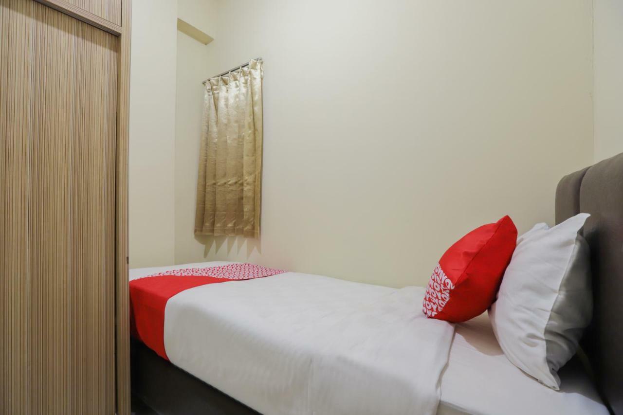 Oyo 909 Lauv Grand Centerpoint Tower B Bekasi