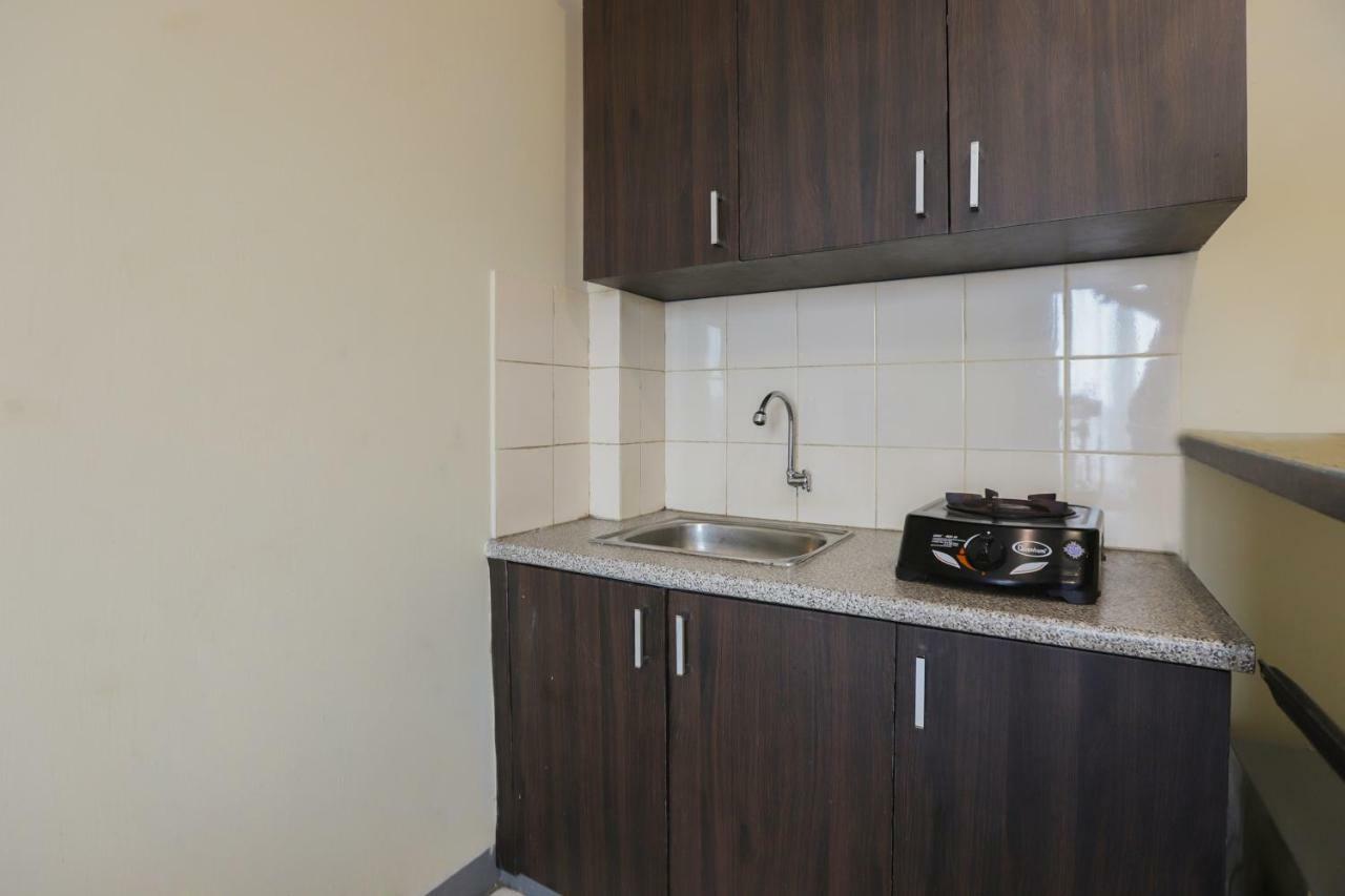 Hotel Oyo 909 Lauv Grand Centerpoint Tower B Bekasi